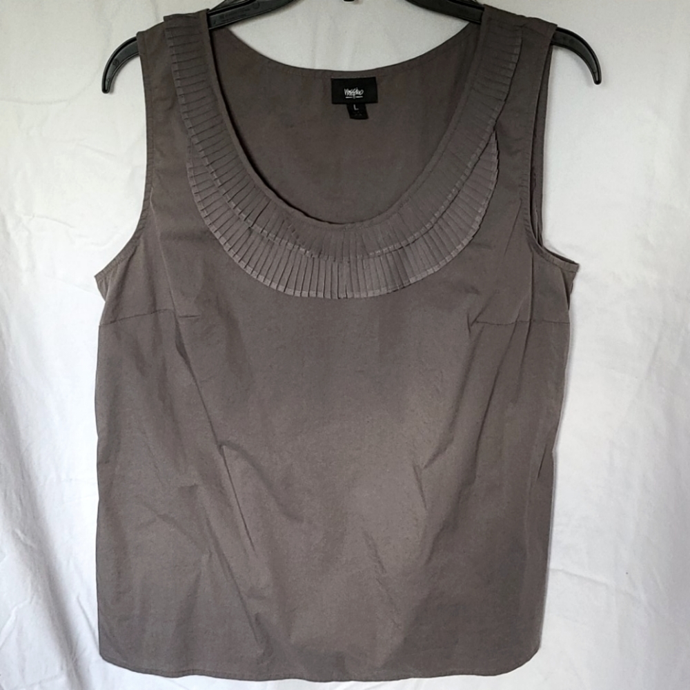 Gray tank